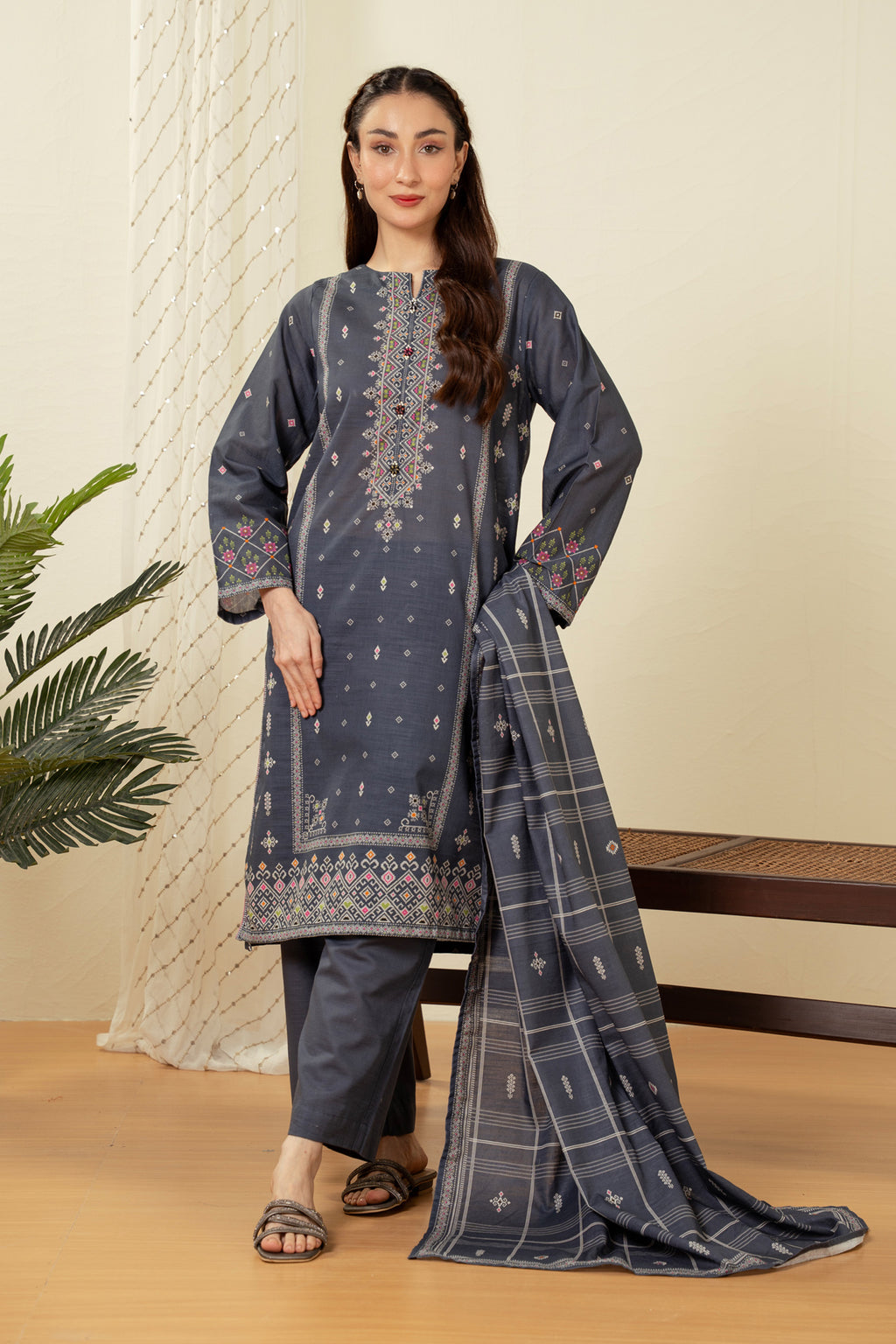 STITCHED PRINTED SUIT