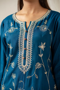 STITCHED EMBROIDERED SUIT