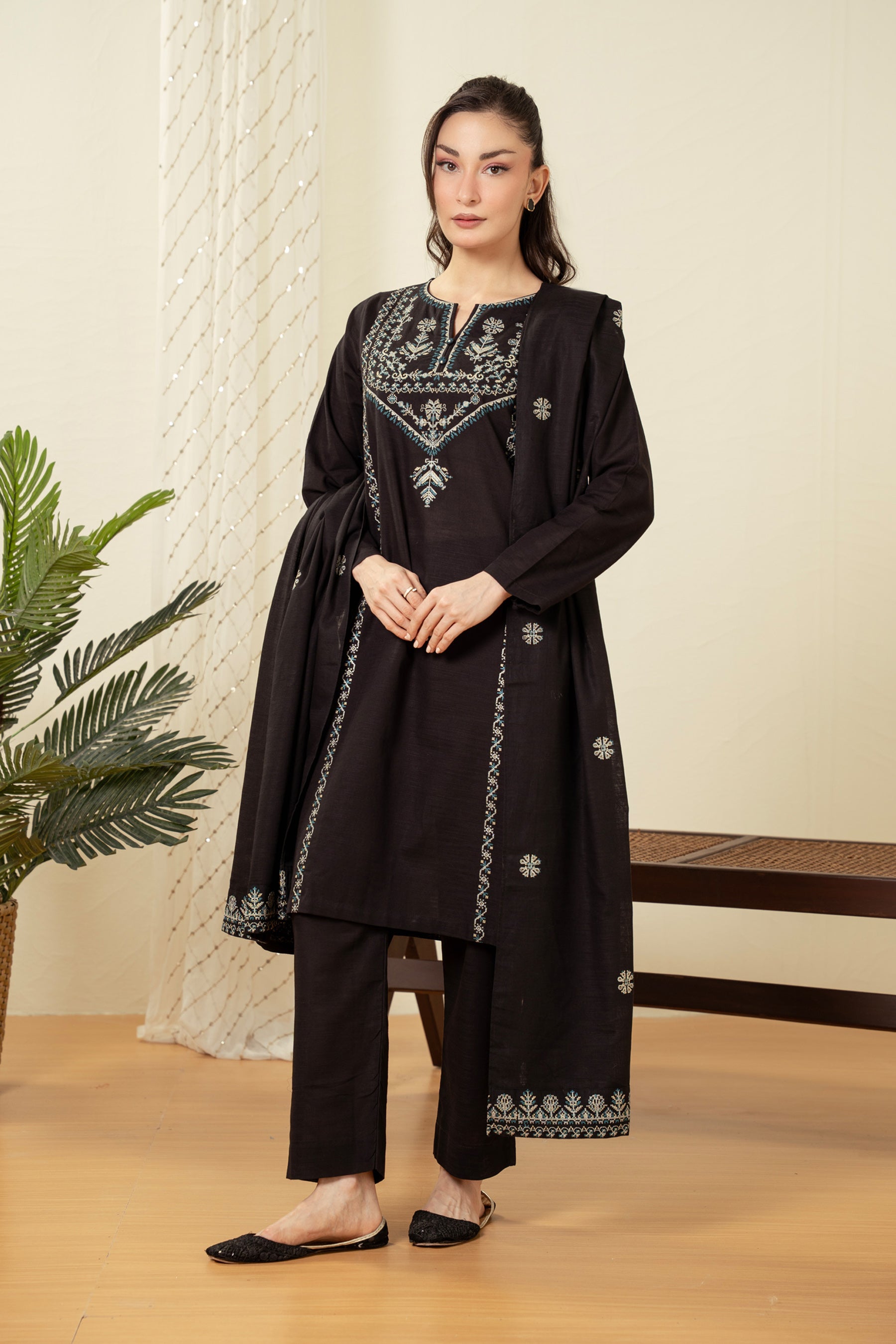 EMBROIDERED SUIT