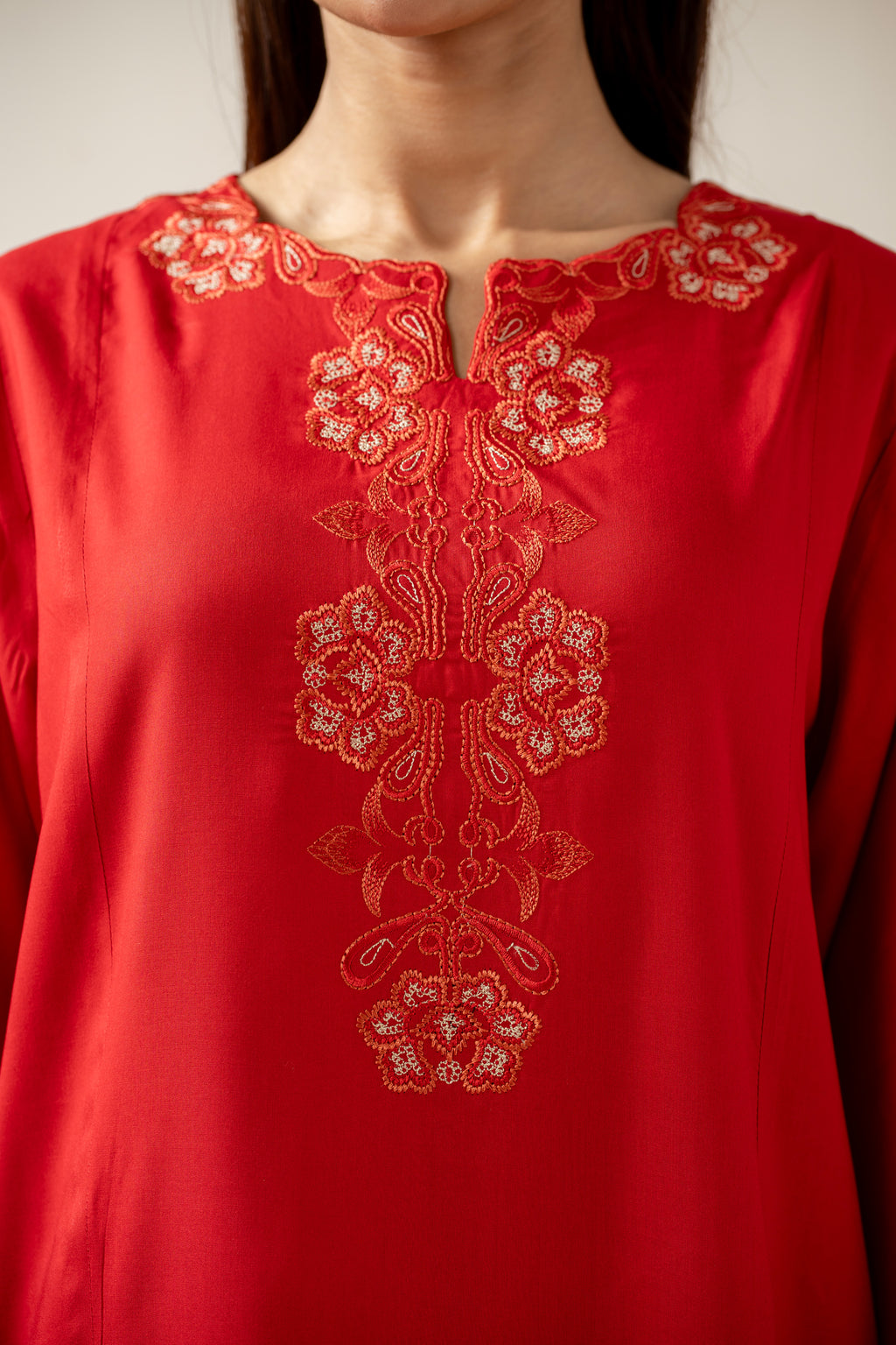 STITCHED EMBROIDERED SUIT