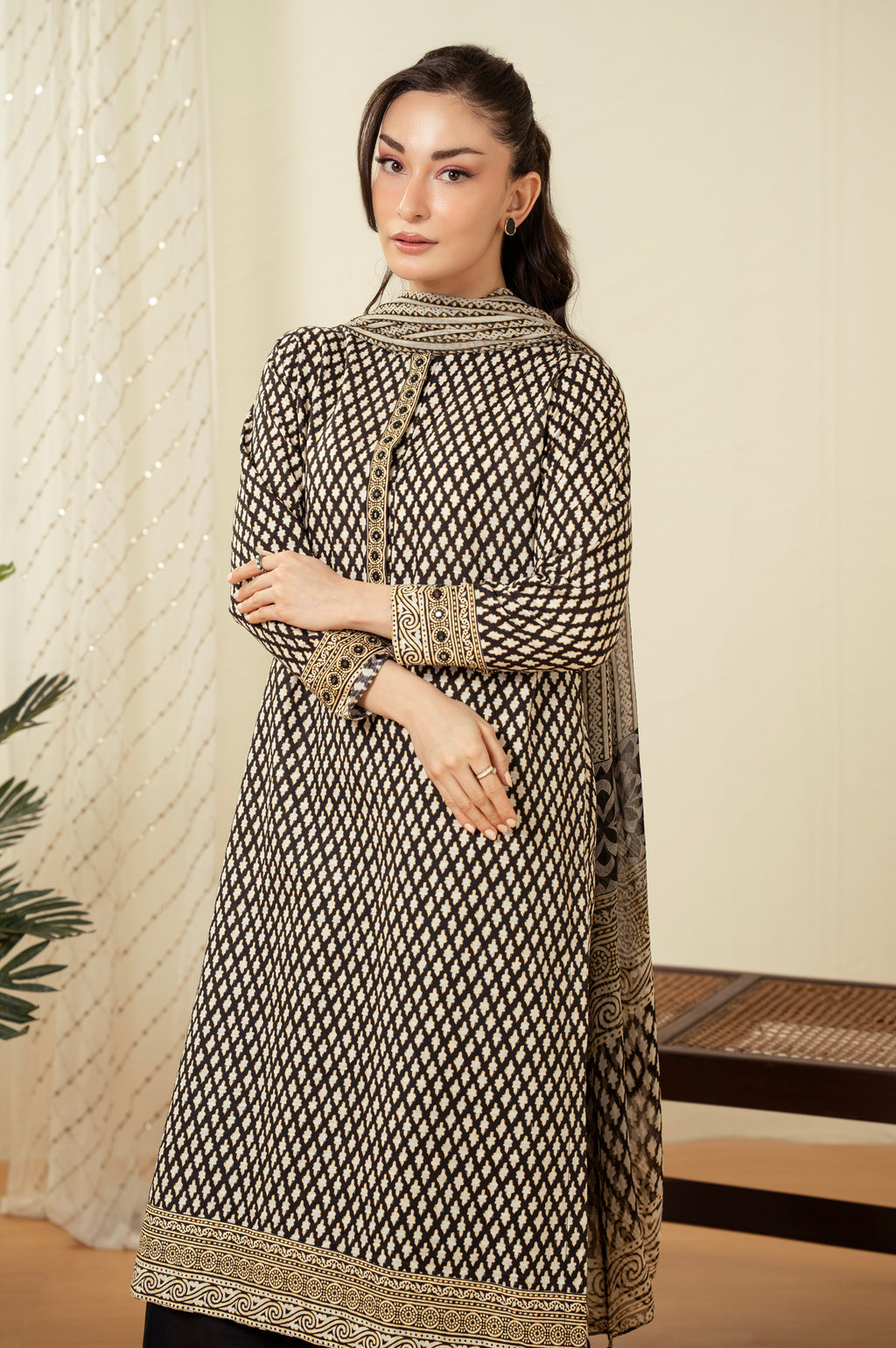 STITCHED PRINTED SUIT