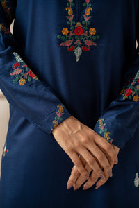 STITCHED EMBROIDERED SUIT