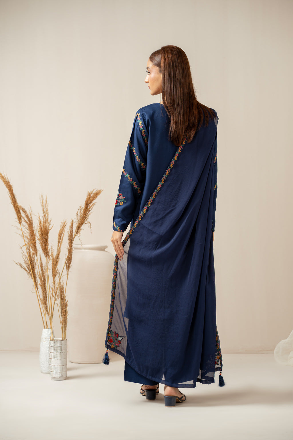 STITCHED EMBROIDERED SUIT