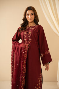 EMBROIDERED KHADDAR STITCHED 3 PIECE SUIT