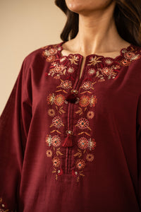 EMBROIDERED KHADDAR STITCHED 3 PIECE SUIT