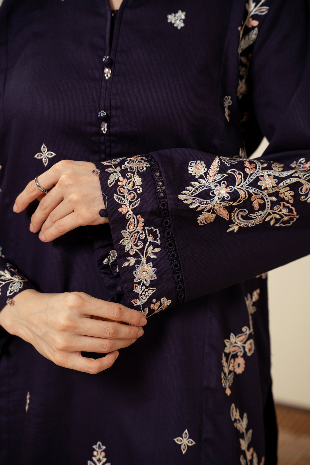 STITCHED EMBROIDERED SUIT