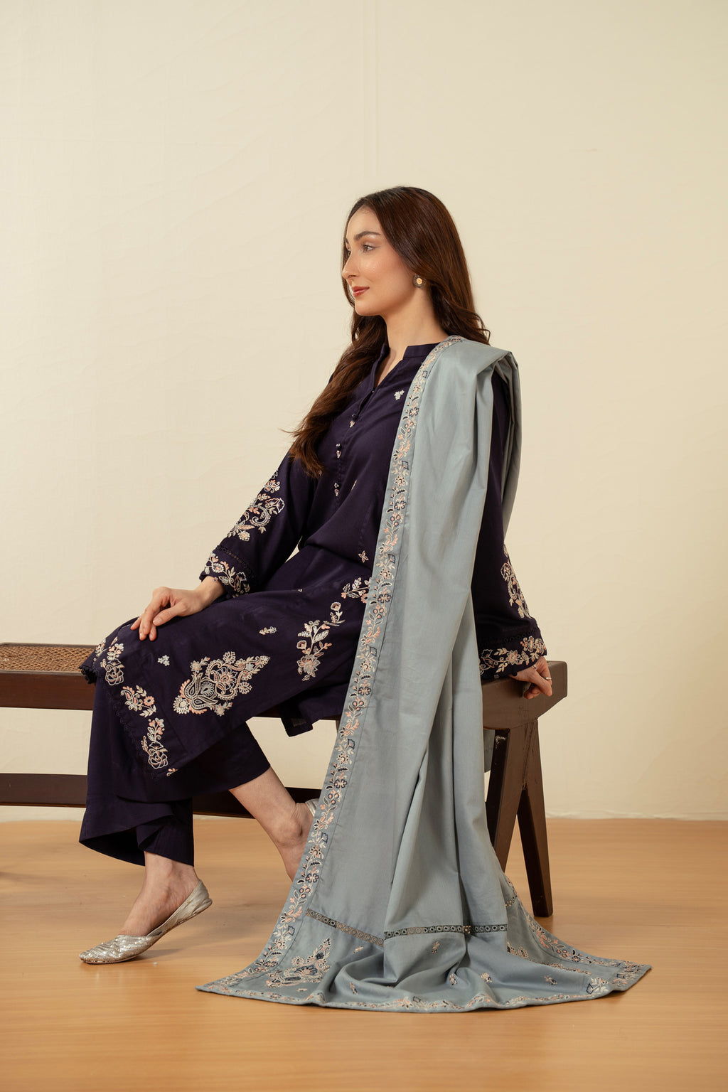 STITCHED EMBROIDERED SUIT