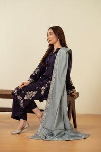 STITCHED EMBROIDERED SUIT