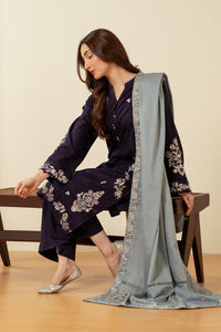 STITCHED EMBROIDERED SUIT