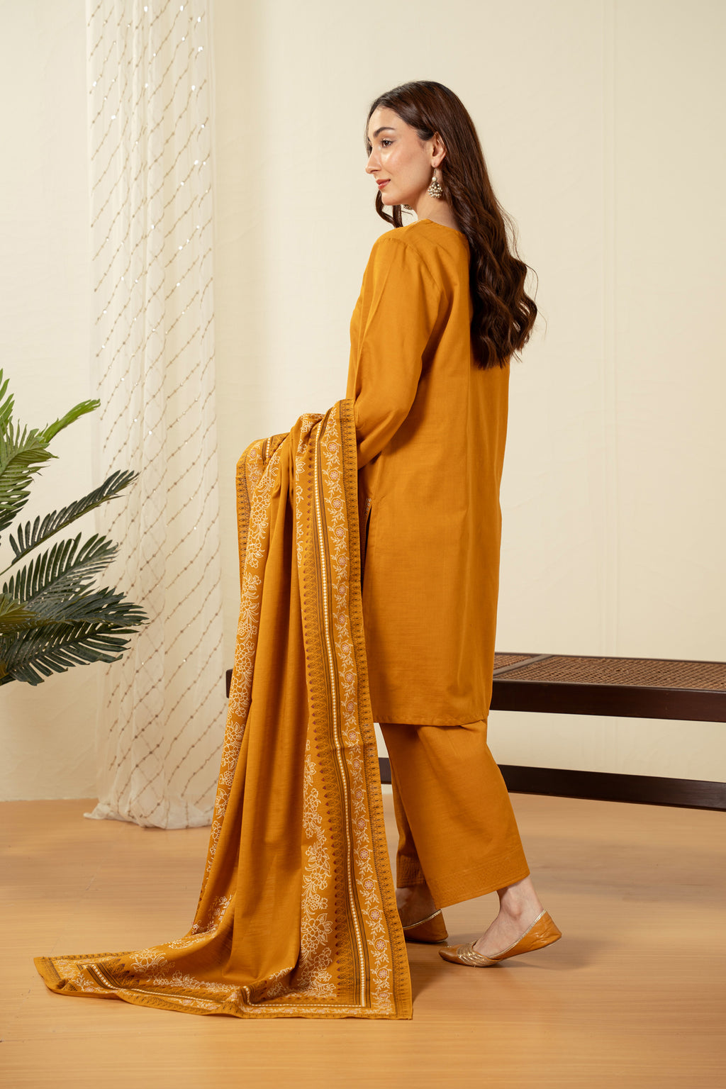 STITCHED EMBROIDERED SUIT