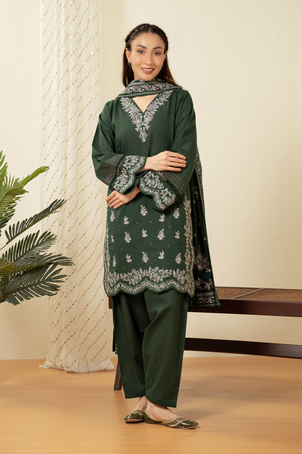 STITCHED EMBROIDERED SUIT