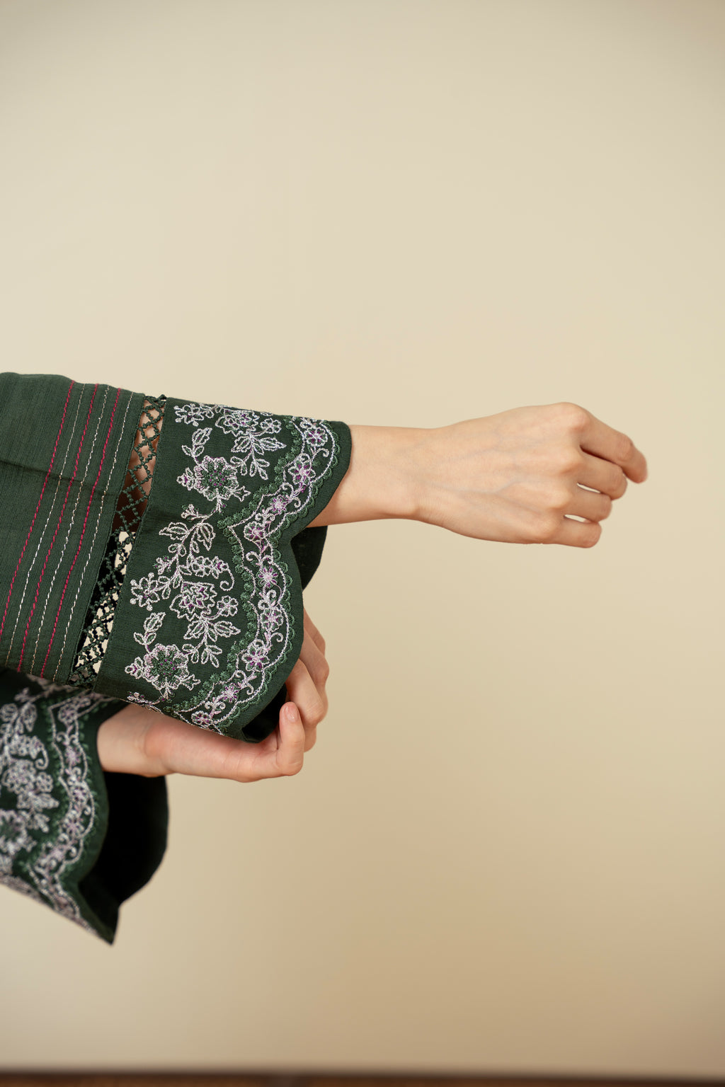 STITCHED EMBROIDERED SUIT