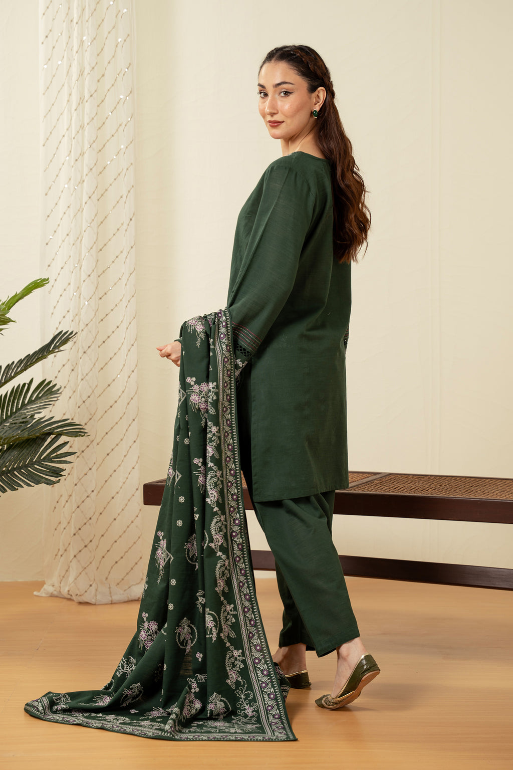 STITCHED EMBROIDERED SUIT