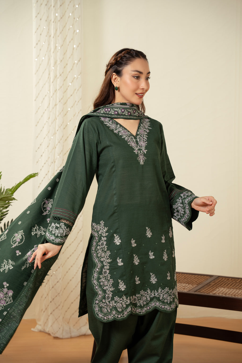 STITCHED EMBROIDERED SUIT