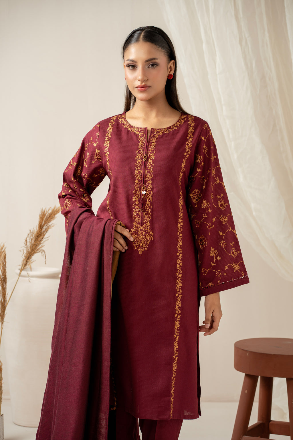 STITCHED EMBROIDERED SUIT