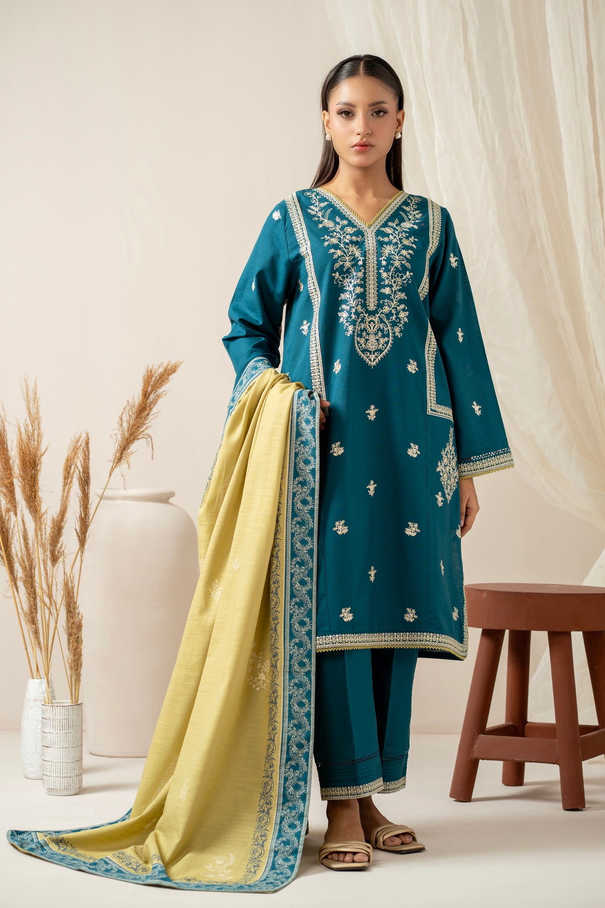 STITCHED 3 PIECE SUIT