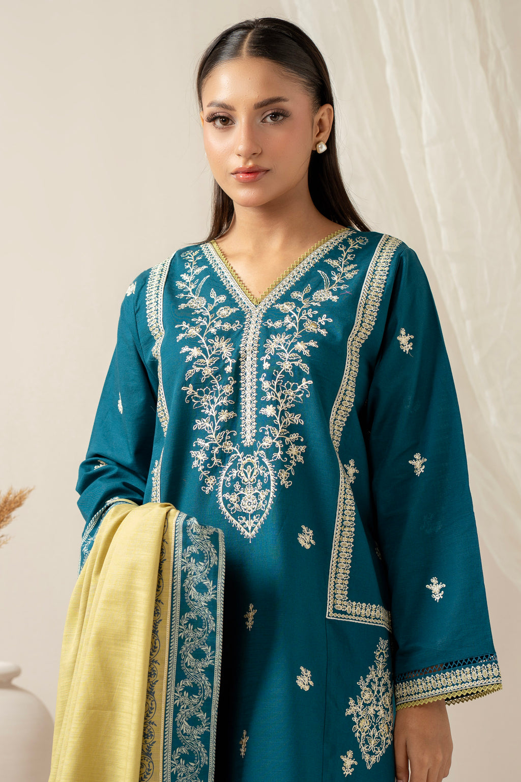 STITCHED EMBROIDERED SUIT