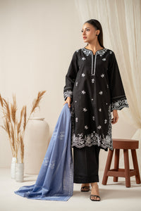 STITCHED EMBROIDERED SUIT