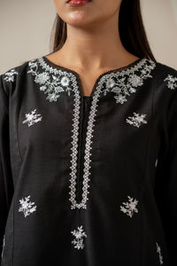 STITCHED EMBROIDERED SUIT