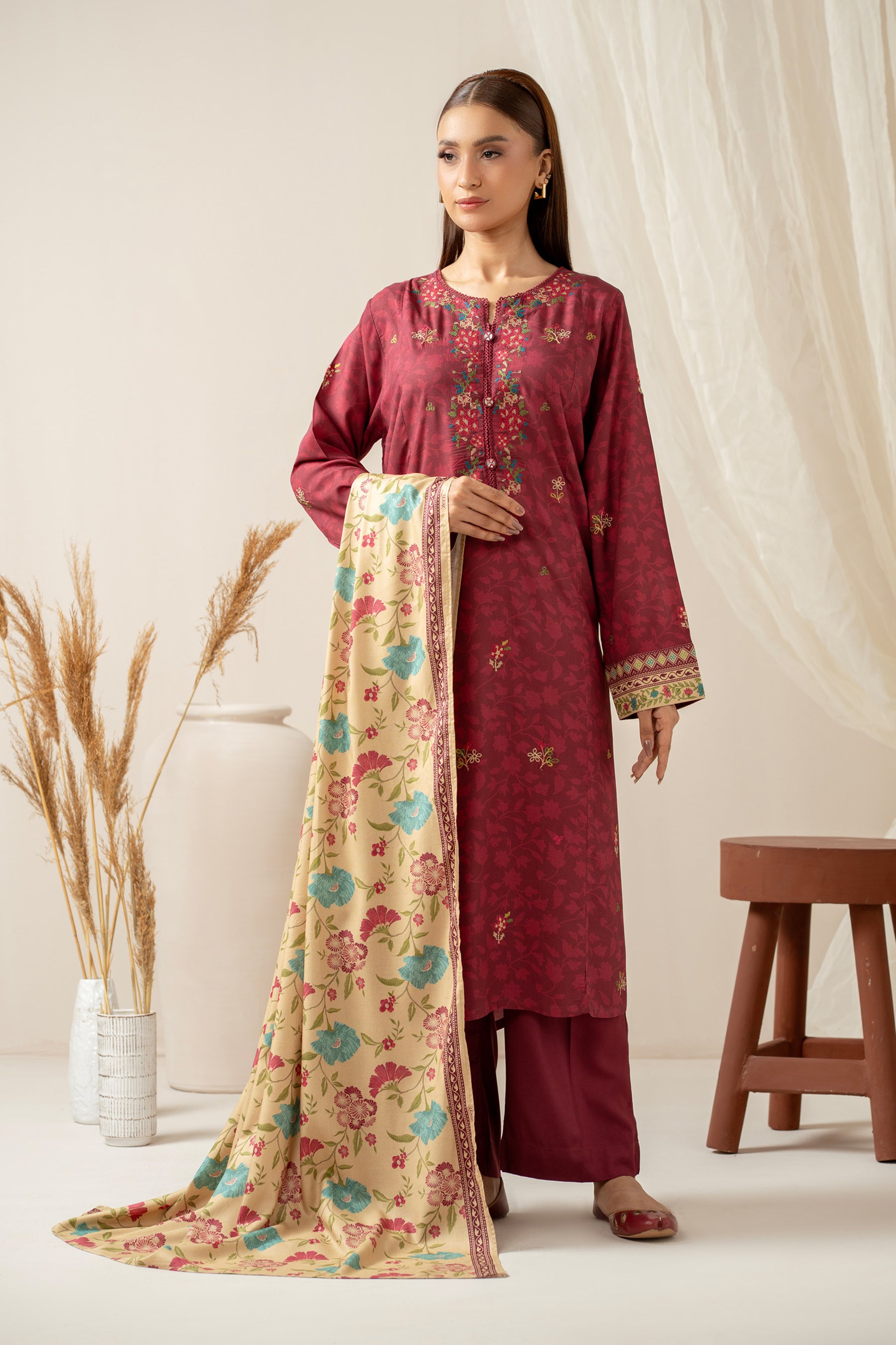 EMBROIDERED SUIT