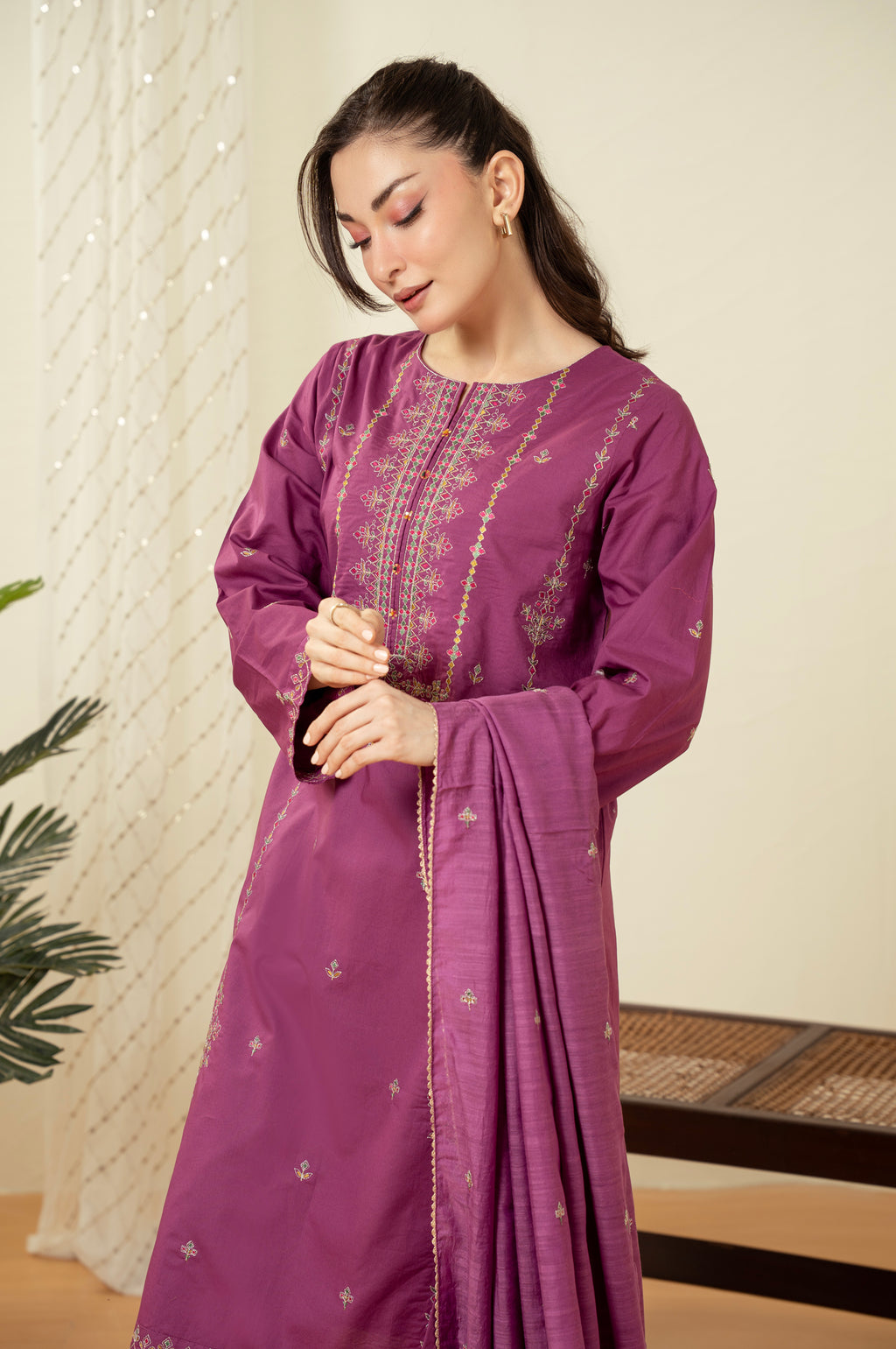 STITCHED EMBROIDERED SUIT