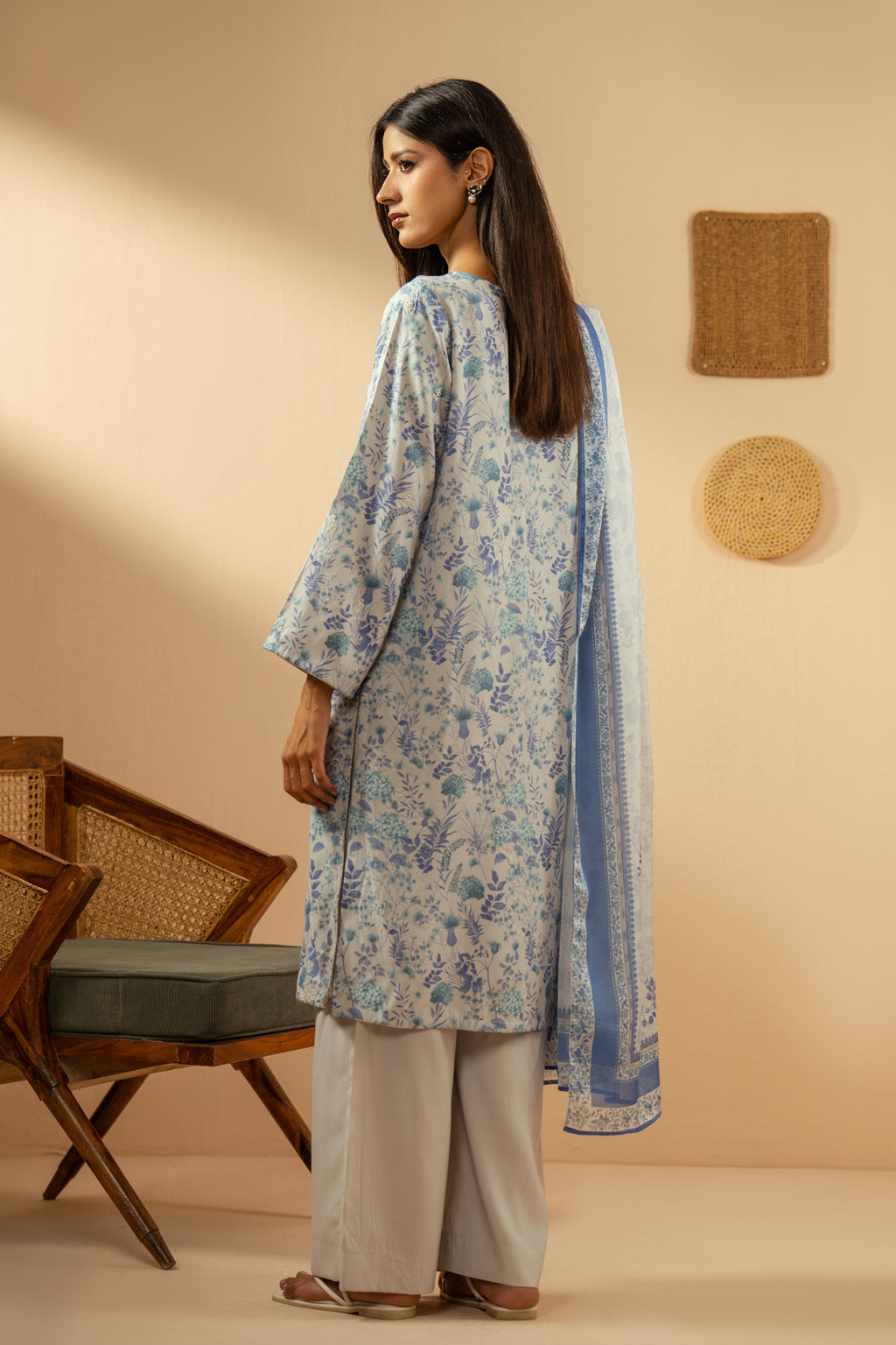 PRINTED RAW SILK STITCHED 3 PIECE SUIT