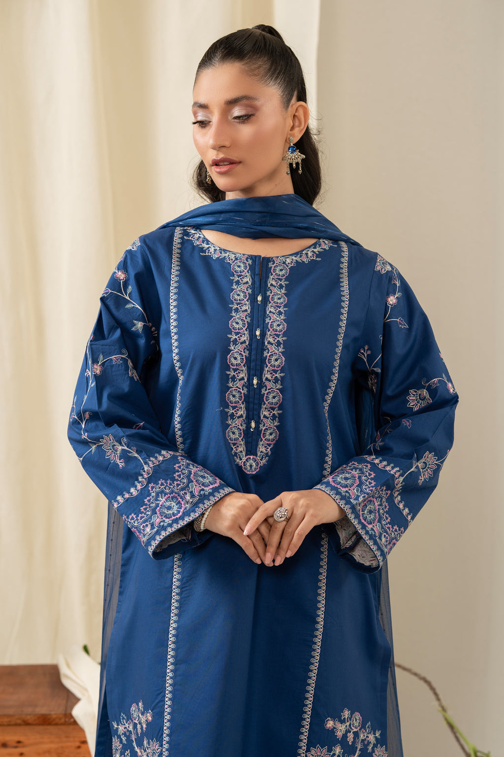 CAMBRIC STITCHED DUPATTA (FACTORY E-OUTLET)