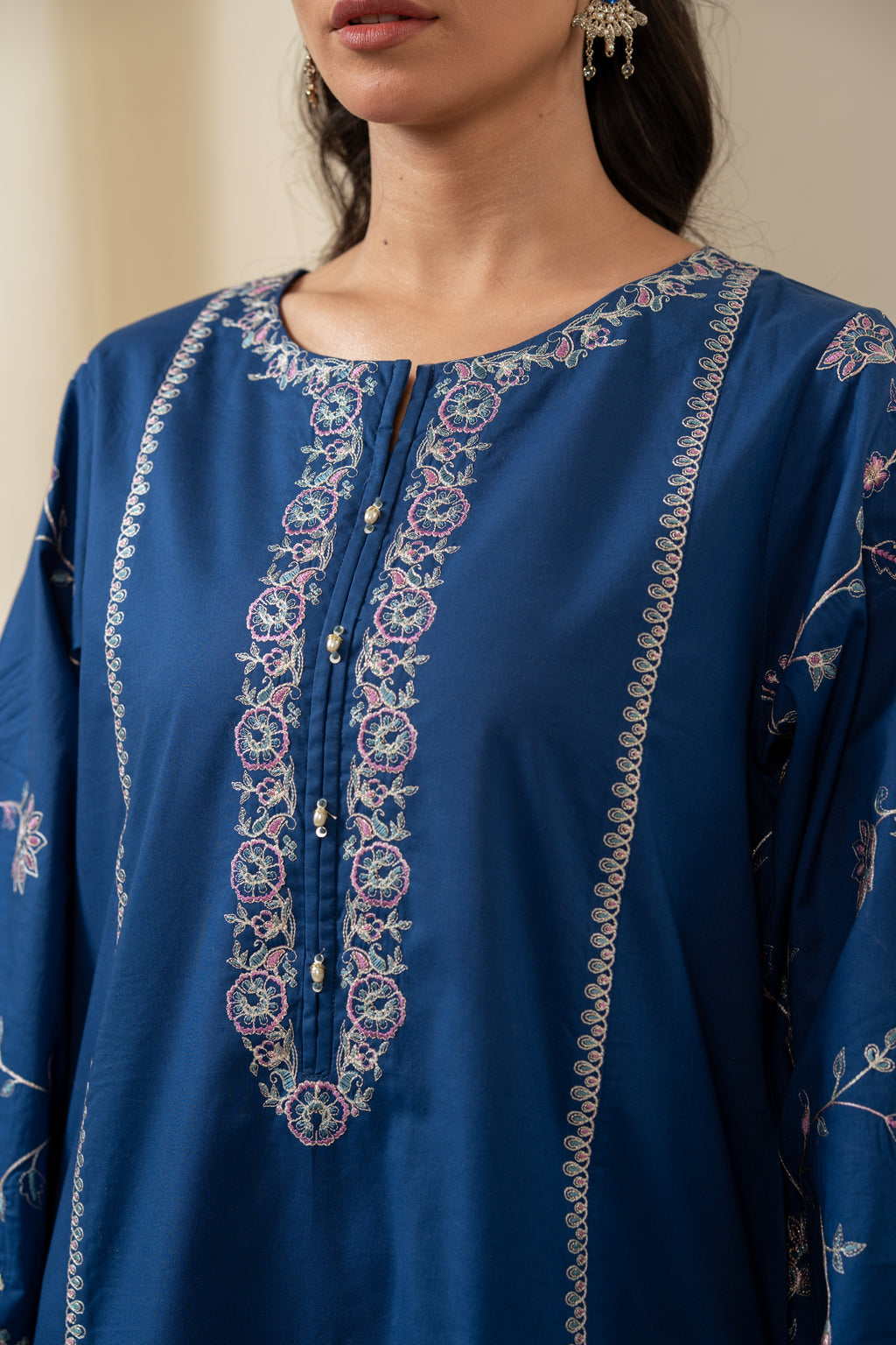 CAMBRIC STITCHED DUPATTA (FACTORY E-OUTLET)