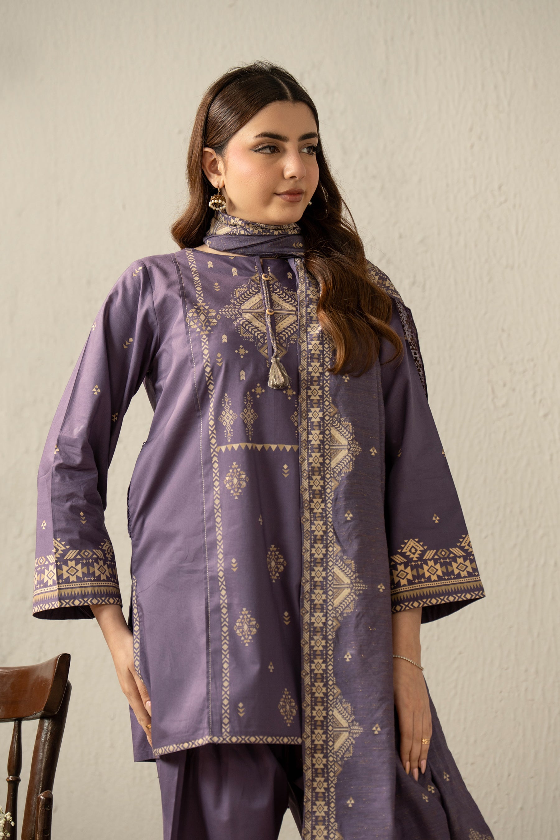 PRINTED SLUB LAWN STITCHED 3 PIECE SUIT