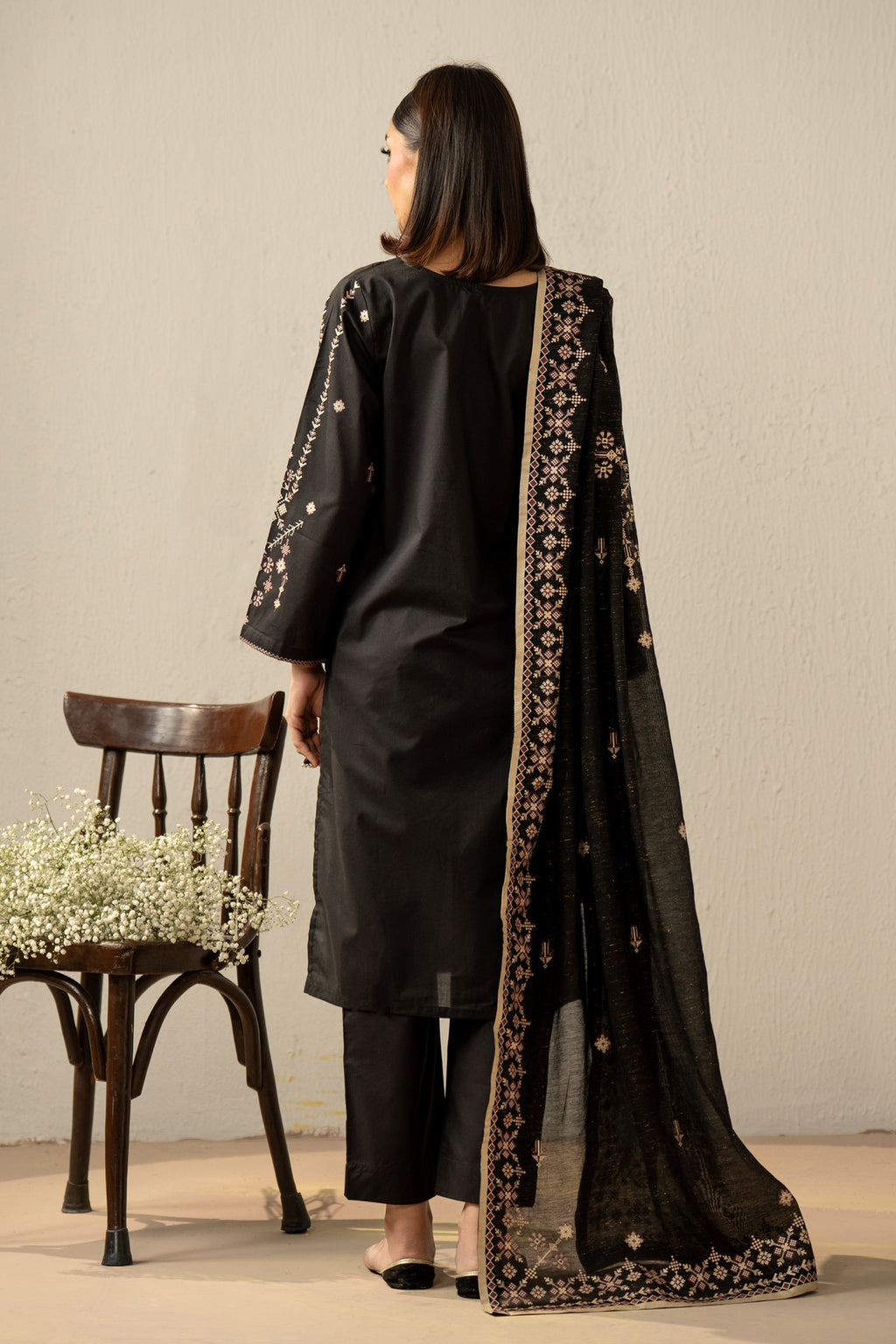 PRINTED SLUB LAWN STITCHED 3 PIECE SUIT