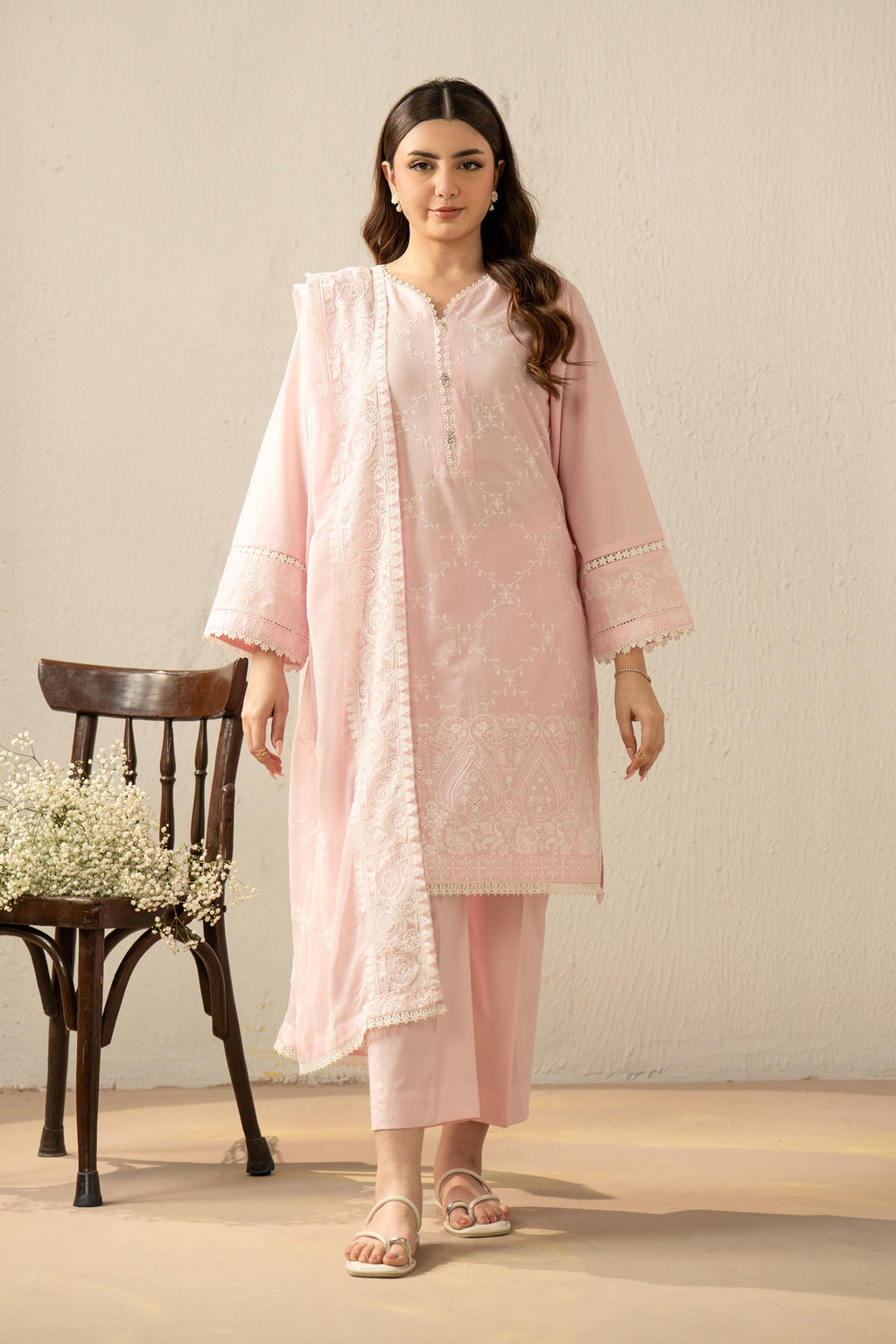 EMBROIDERED CHIKANKARI LAWN STITCHED 3 PIECE SUIT