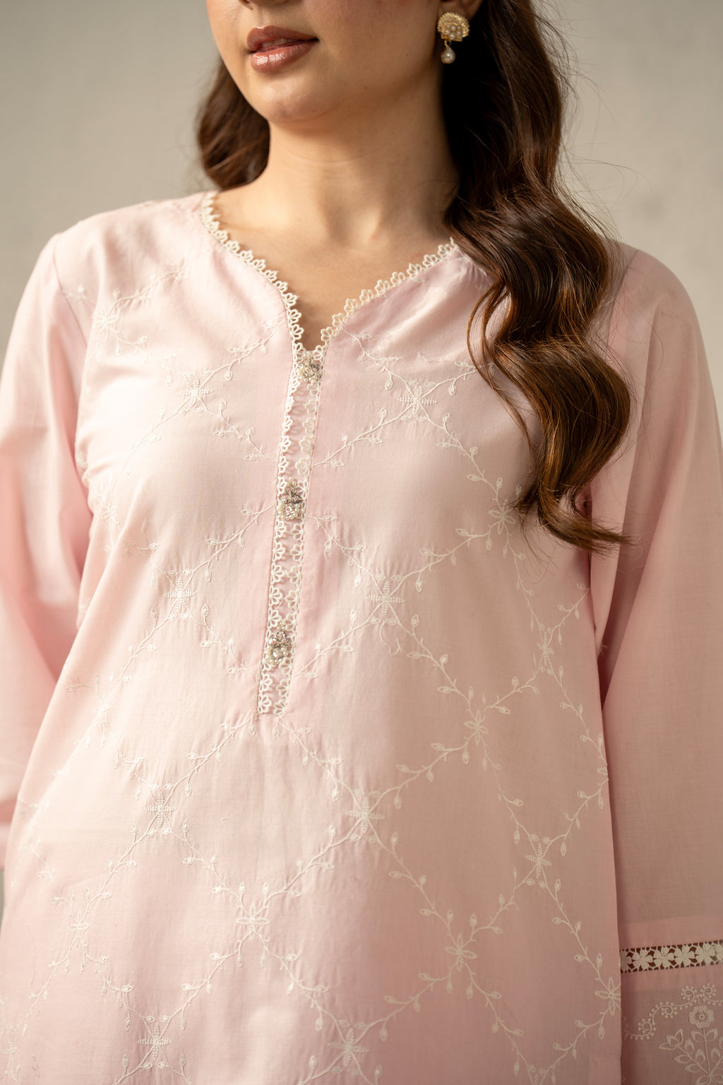 EMBROIDERED CHIKANKARI LAWN STITCHED 3 PIECE SUIT