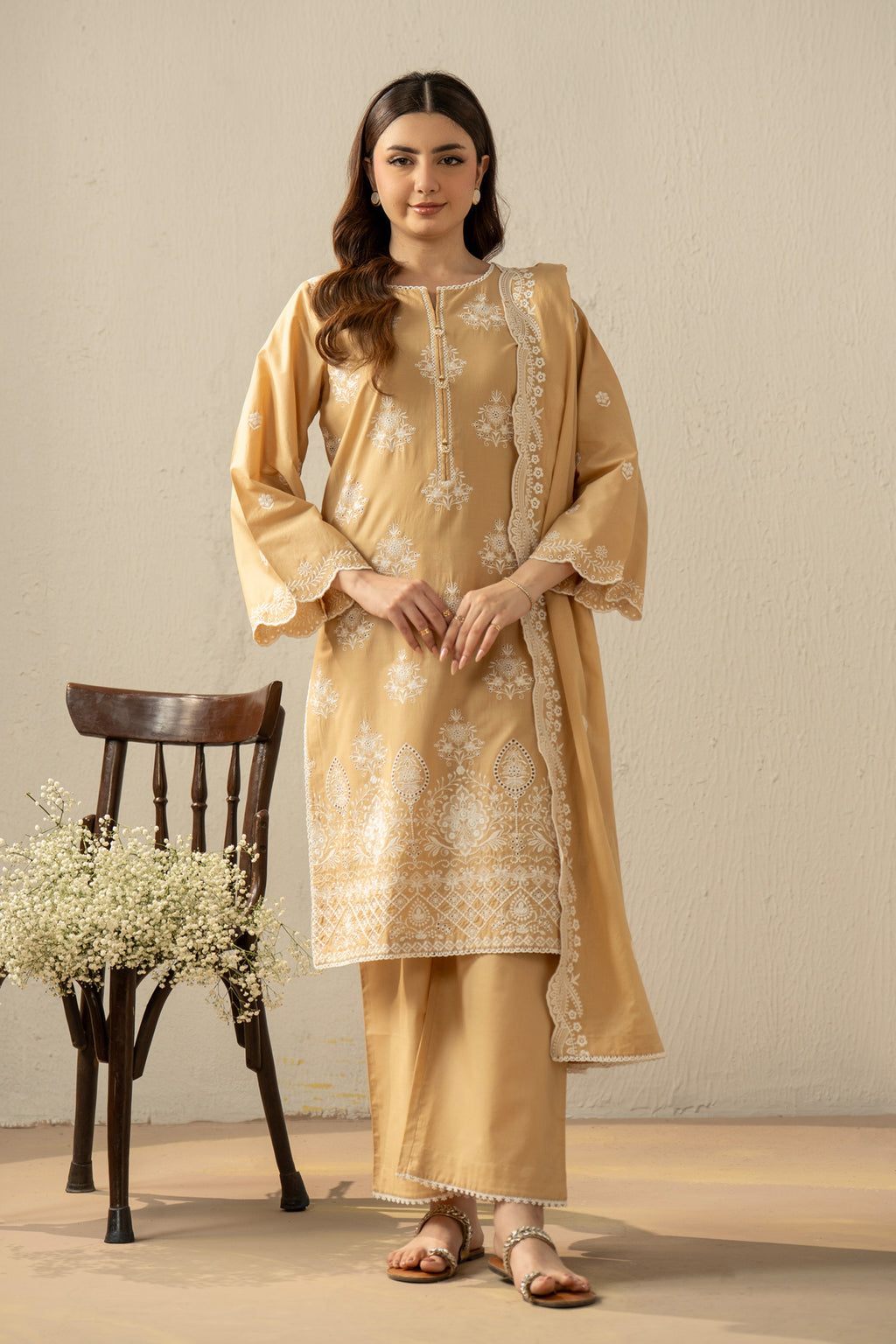 EMBROIDERED CHIKANKARI LAWN STITCHED 3 PIECE SUIT