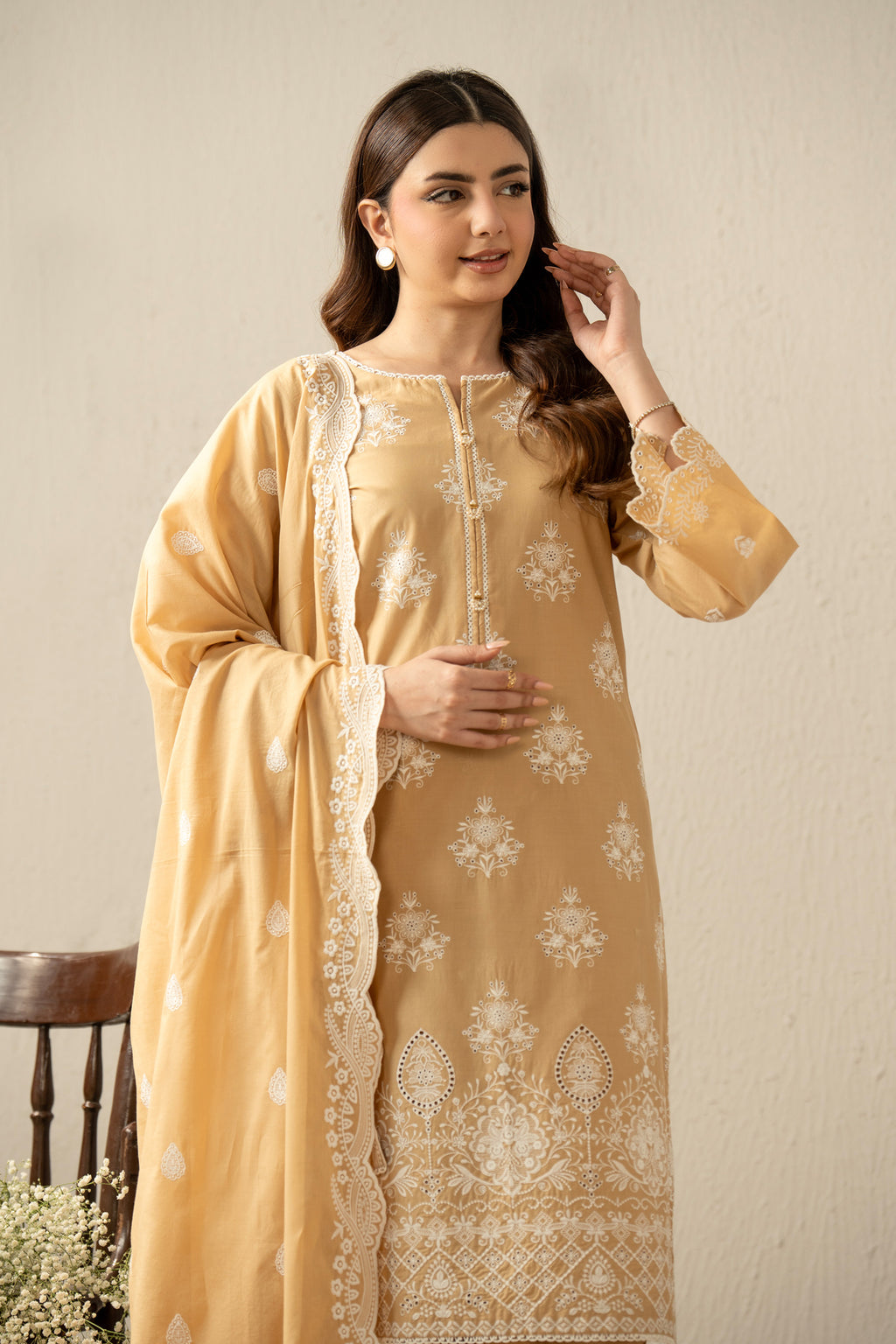 EMBROIDERED CHIKANKARI LAWN STITCHED 3 PIECE SUIT