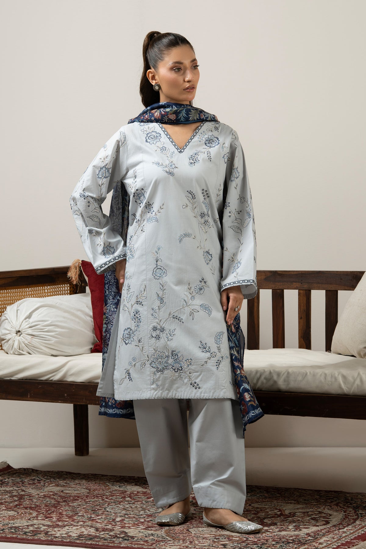 STITCHED 3 PIECE SUIT