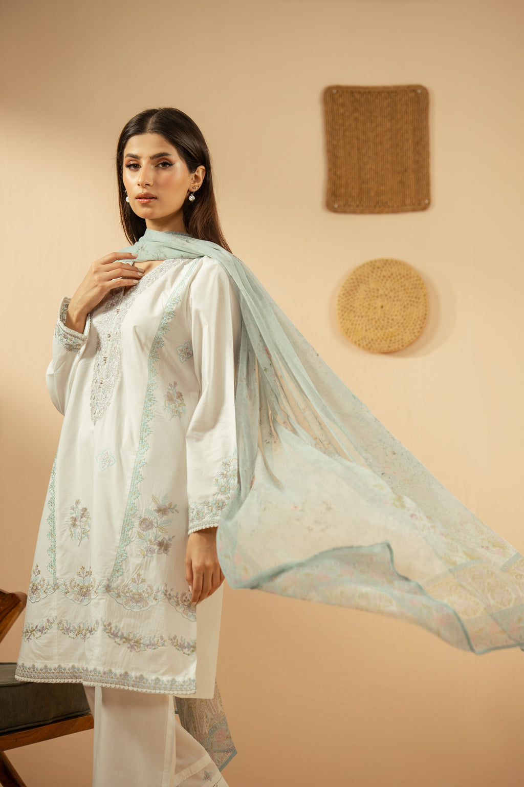 EMBROIDERED CAMBRIC STITCHED 3 PIECE SUIT