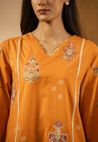 EMBROIDERED CAMBRIC STITCHED 3 PIECE SUIT