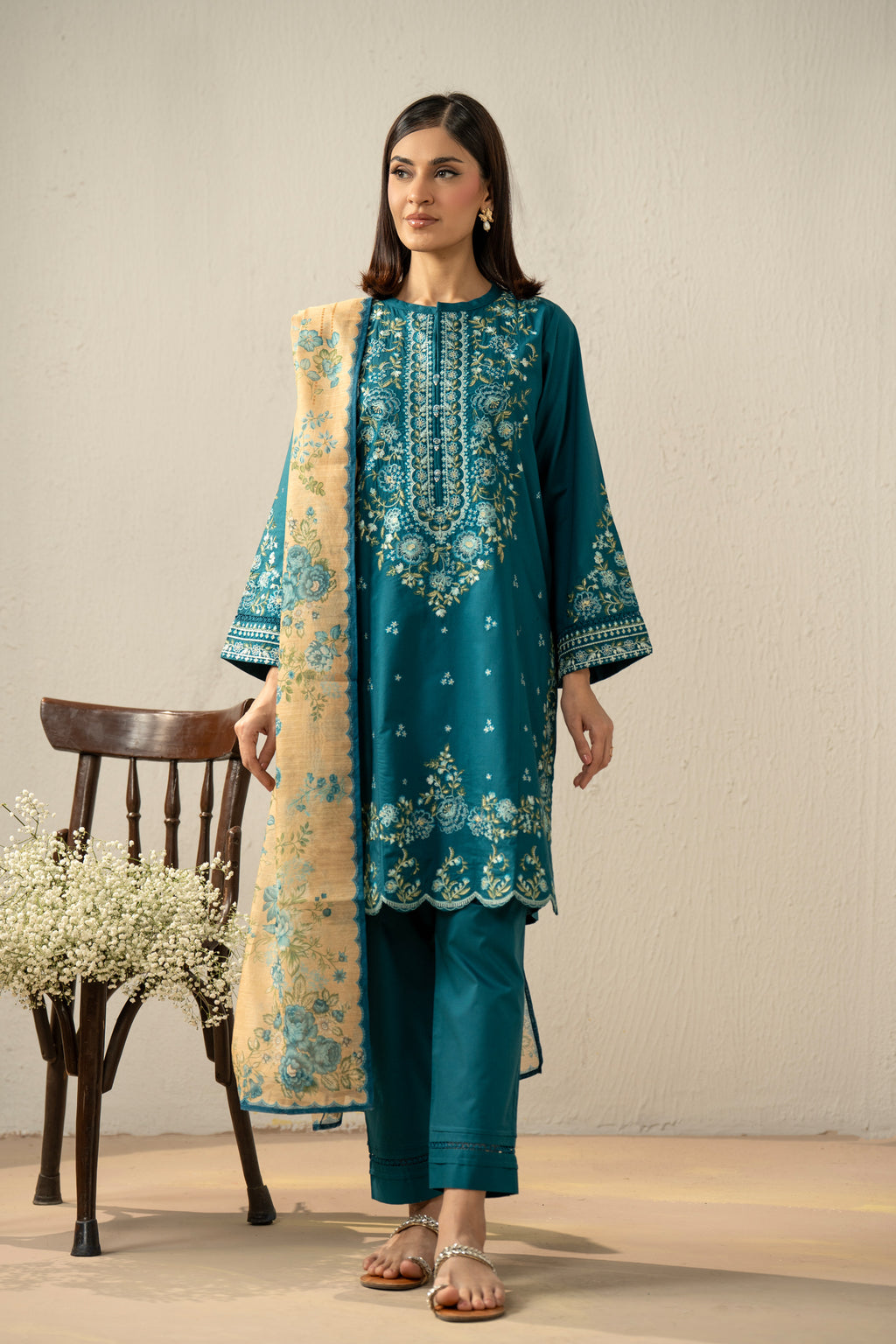 EMBROIDERED CAMBRIC STITCHED 3 PIECE SUIT