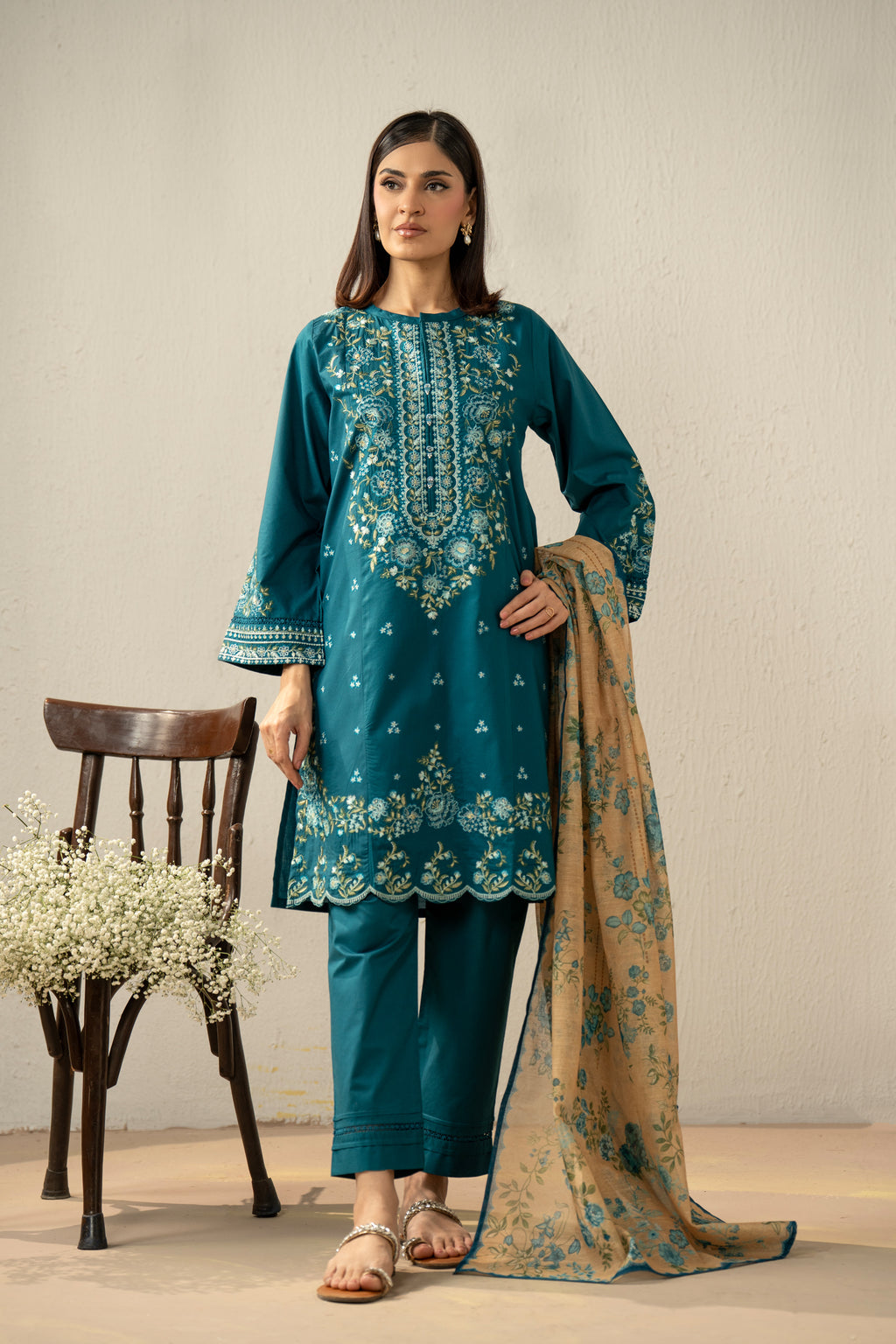 EMBROIDERED CAMBRIC STITCHED 3 PIECE SUIT