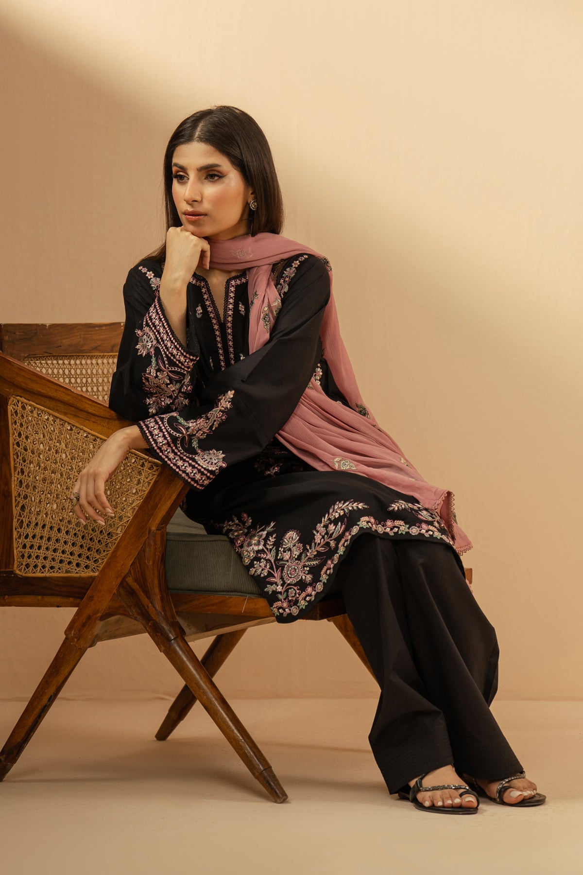 STITCHED 3 PIECE SUIT