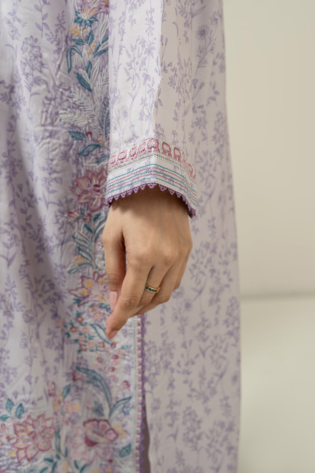 EMBROIDERED RAW SILK STITCHED 3 PIECE SUIT