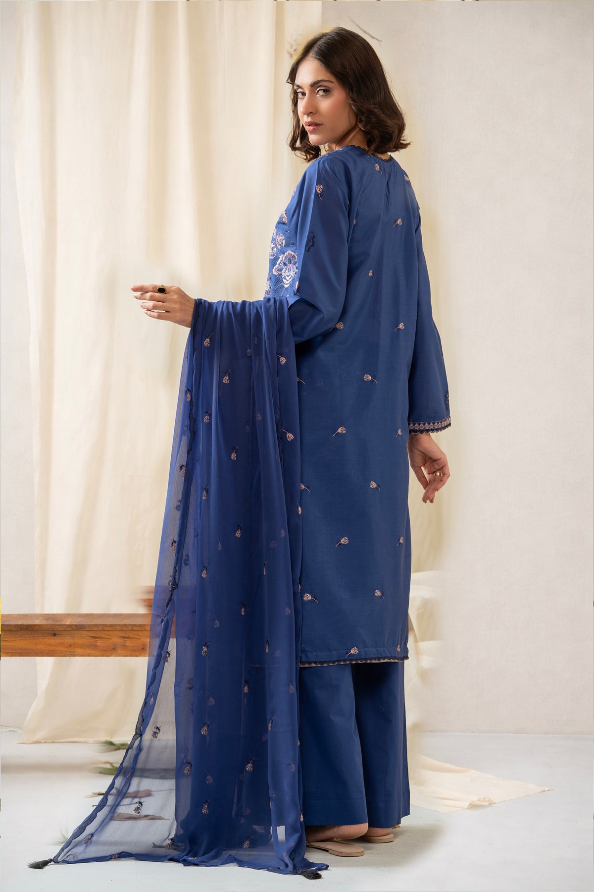 UNSTITCHED 3 PIECE SUIT