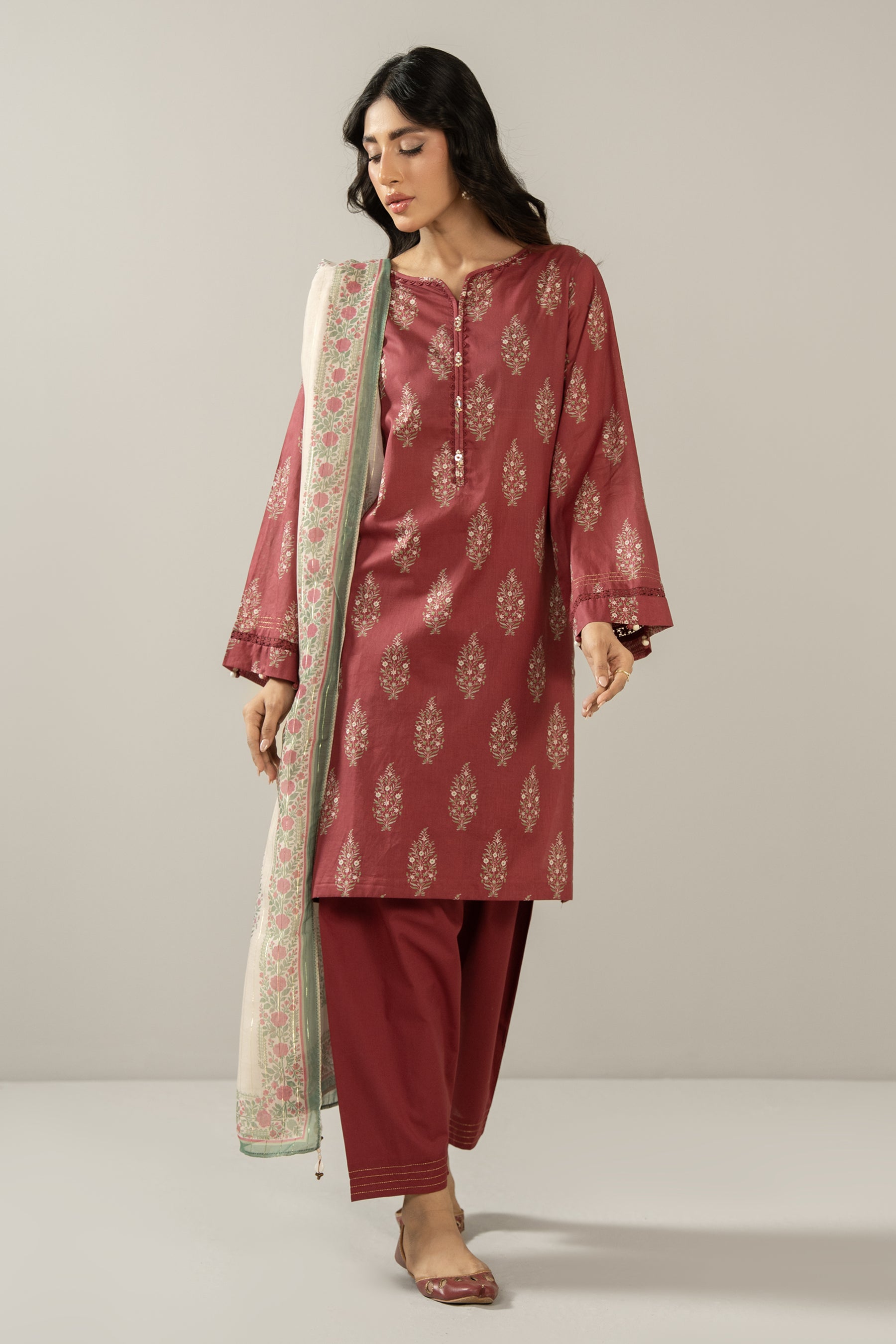 PRINTED LAWN STITCHED 3 PIECE SUIT