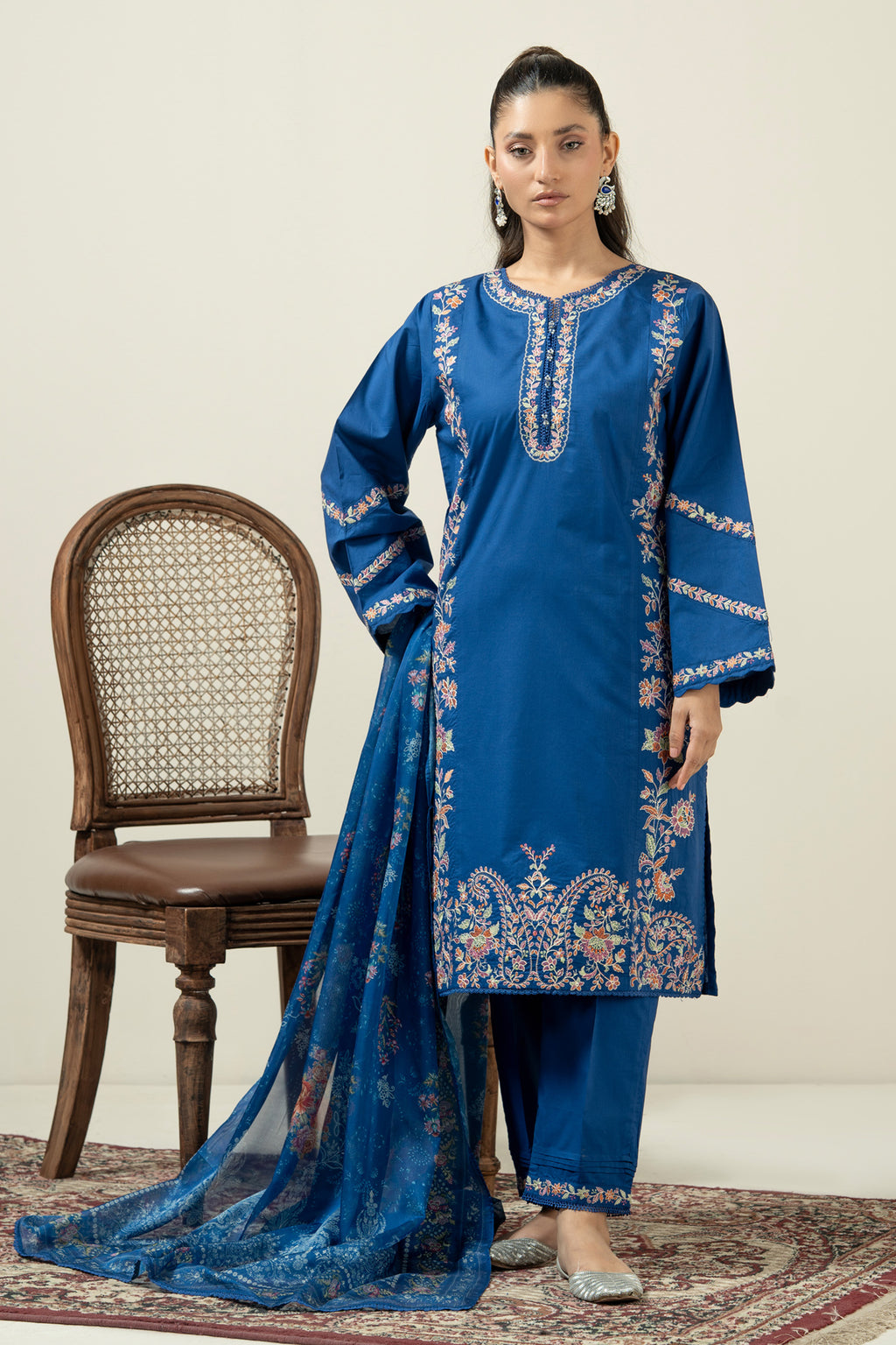EMBROIDERED CAMBRIC STITCHED 3 PIECE SUIT