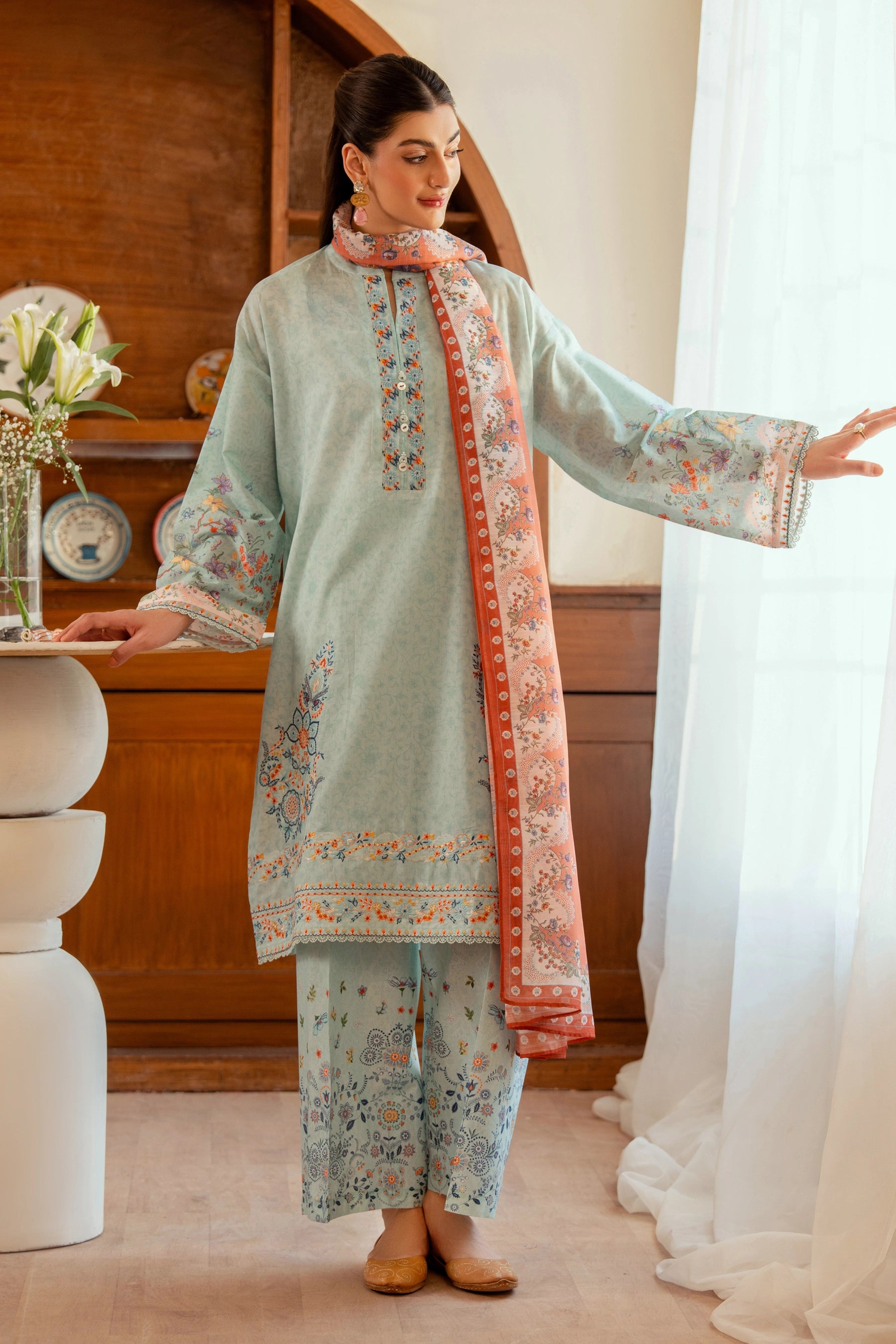 EMBROIDERED LAWN STITCHED 3 PIECE SUIT