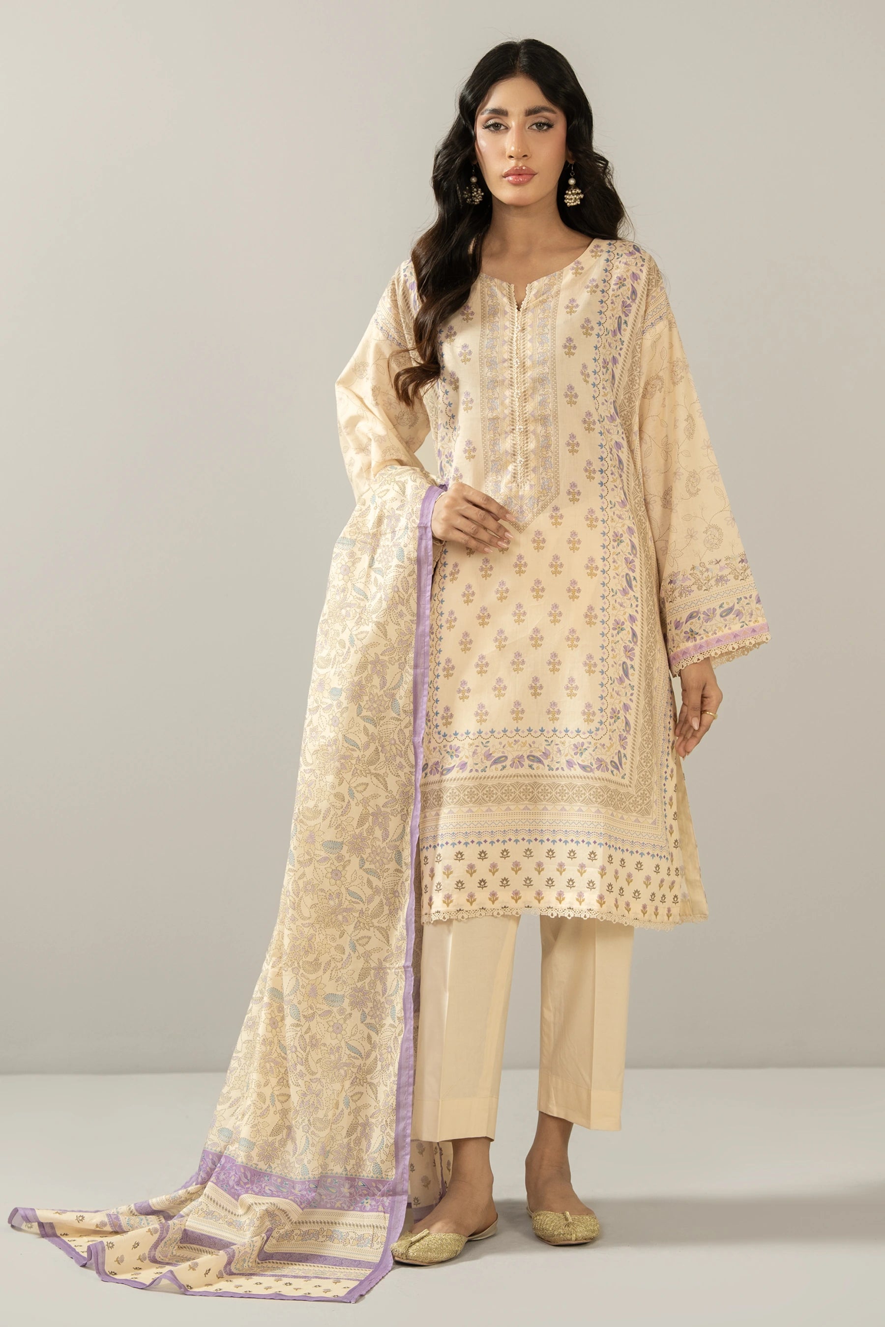 PRINTED LAWN STITCHED 3 PIECE SUIT