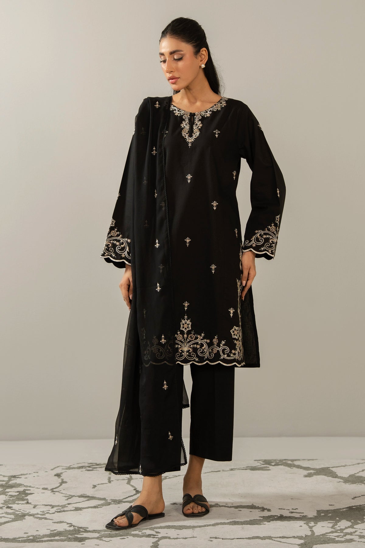 STITCHED 3 PIECE SUIT