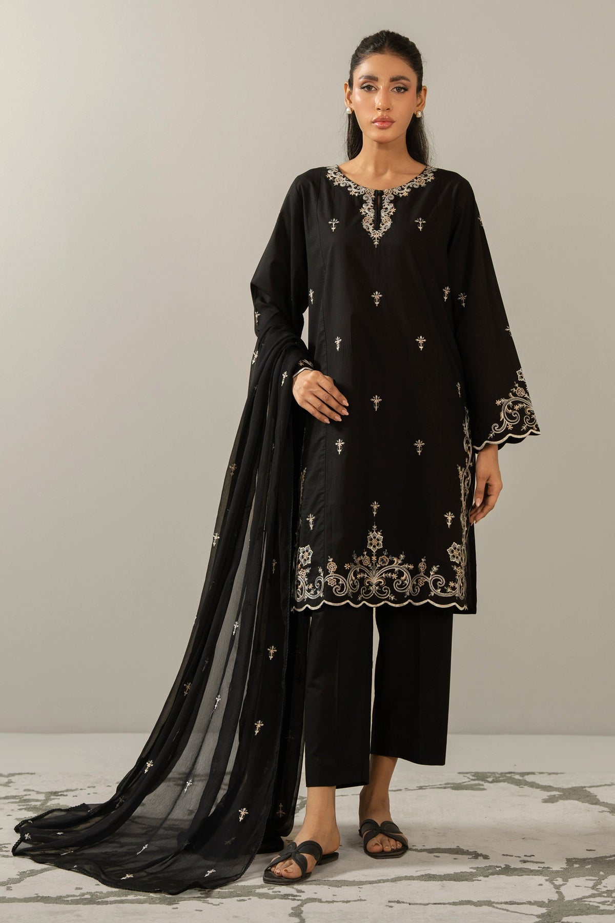 STITCHED 3 PIECE SUIT