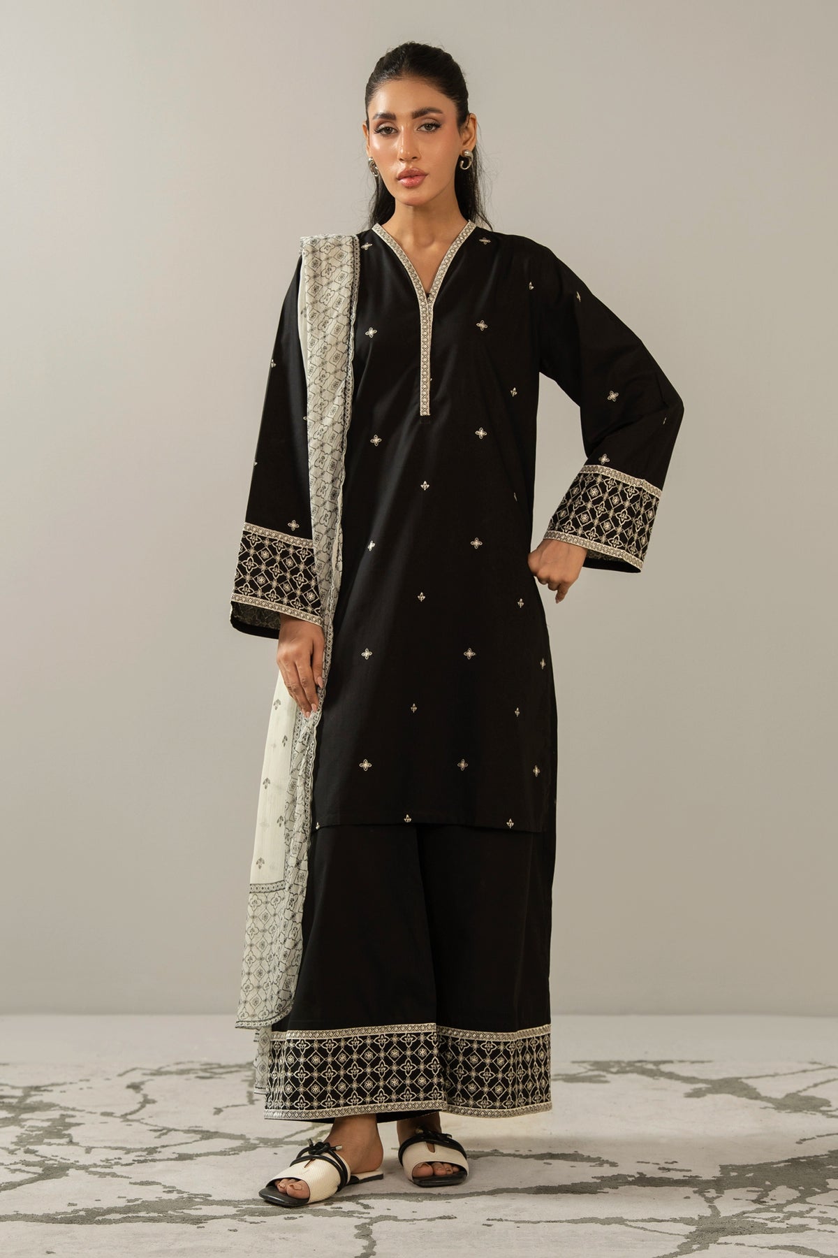 STITCHED 3 PIECE SUIT
