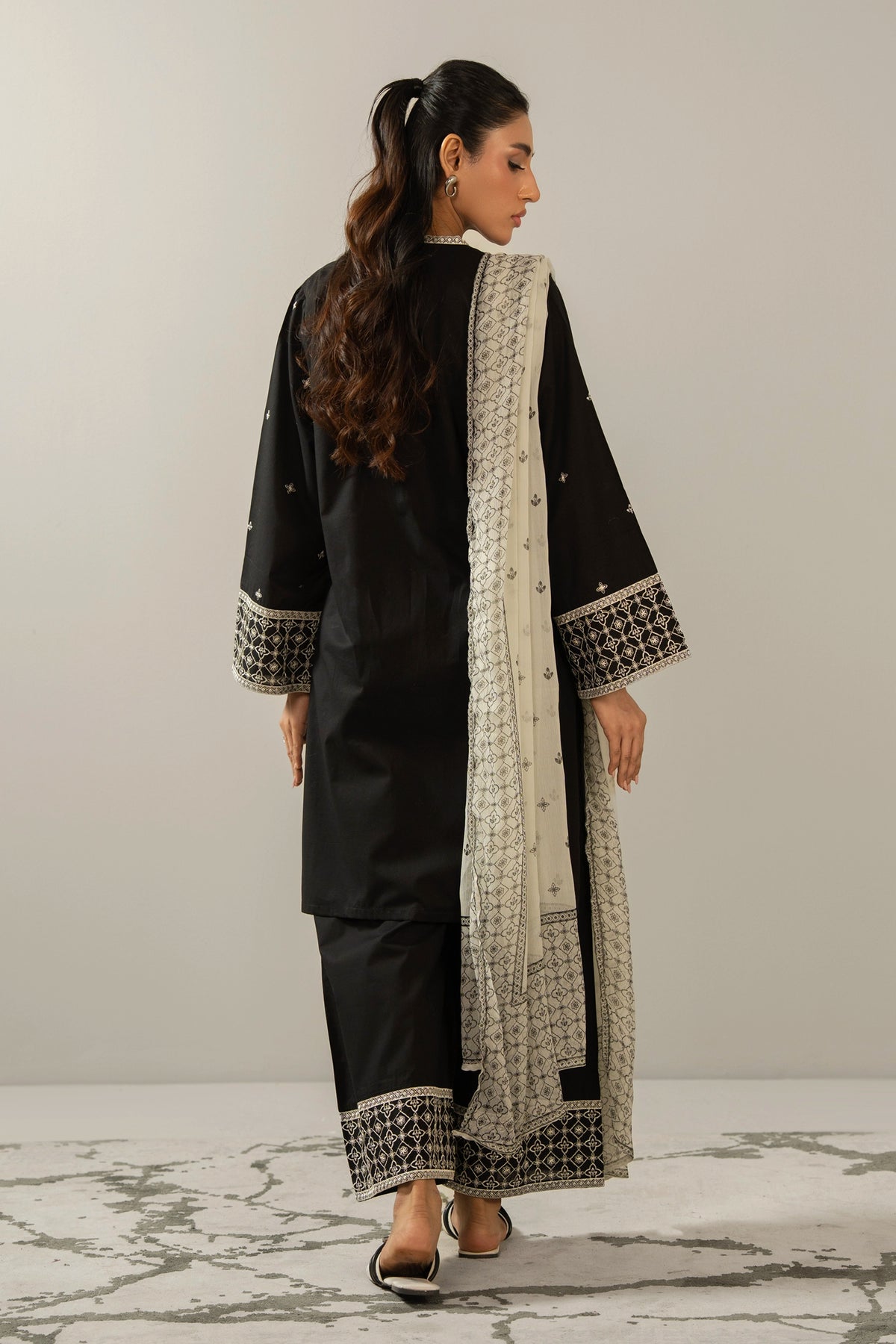 STITCHED 3 PIECE SUIT